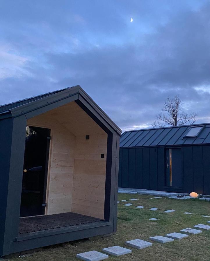 Hill Karpnki, Sauna, Hygge-balia, Lagom-jacuzzi Holiday home *
