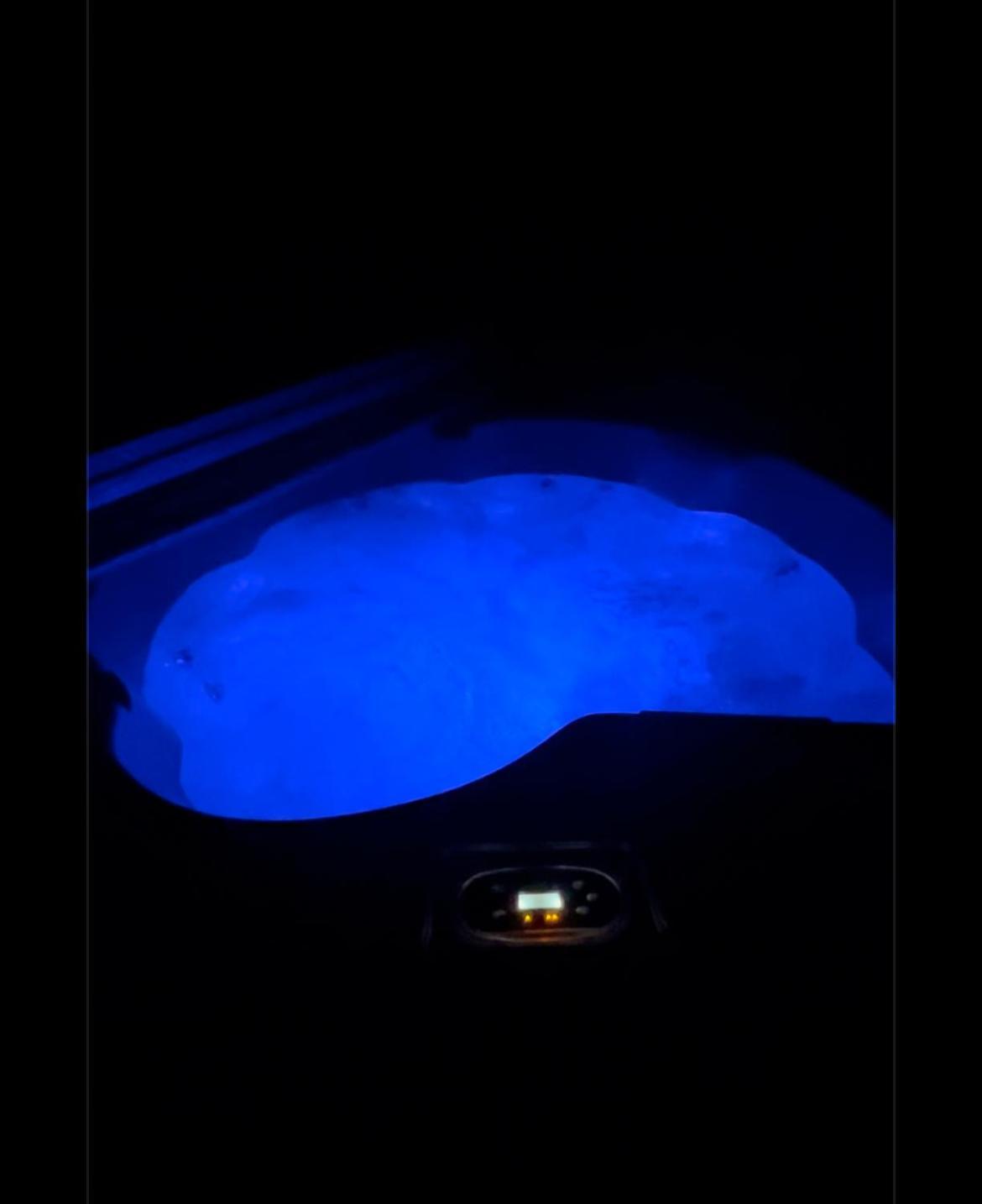 Hill Karpnki, Sauna, Hygge-balia, Lagom-jacuzzi *